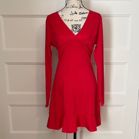 NWT Cupshe Vibrant Red Long Sleeve Dress Size Medium - Picture 1 of 7